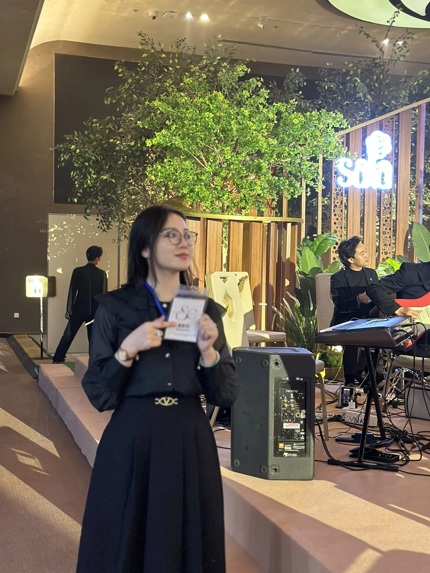 Những cảm xúc còn ở lại