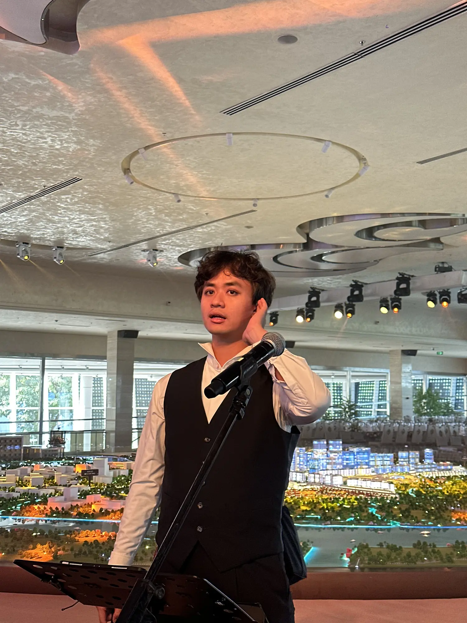 Symphonic Collection biểu diễn sự kiện