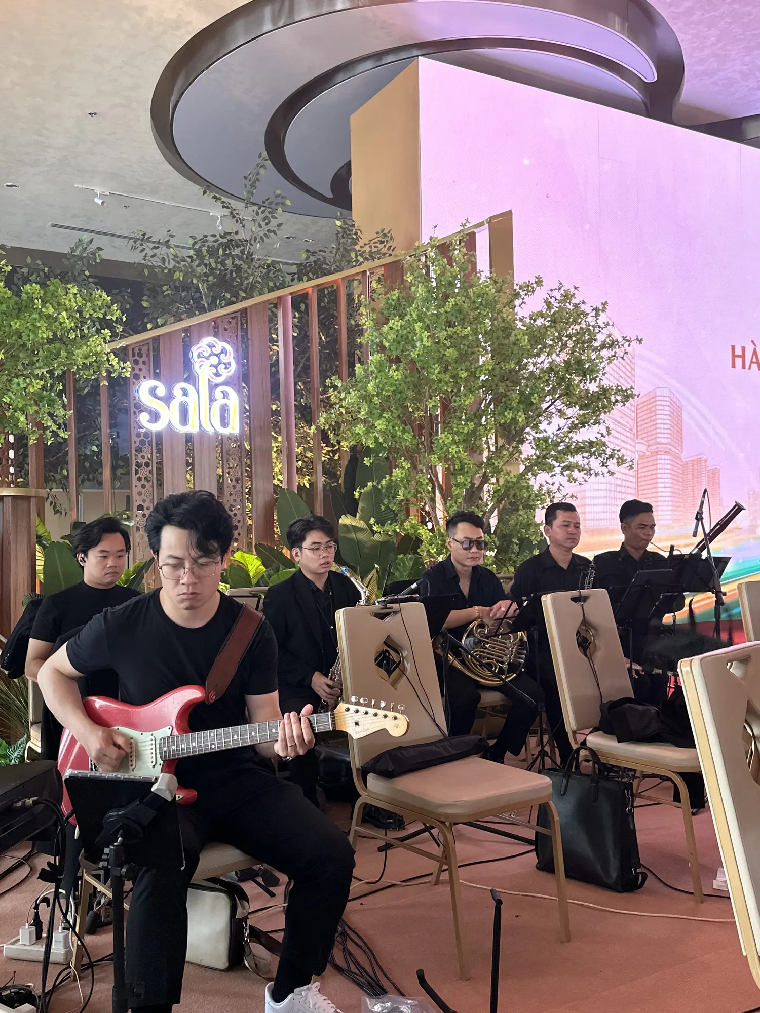 Symphonic Collection biểu diễn sự kiện