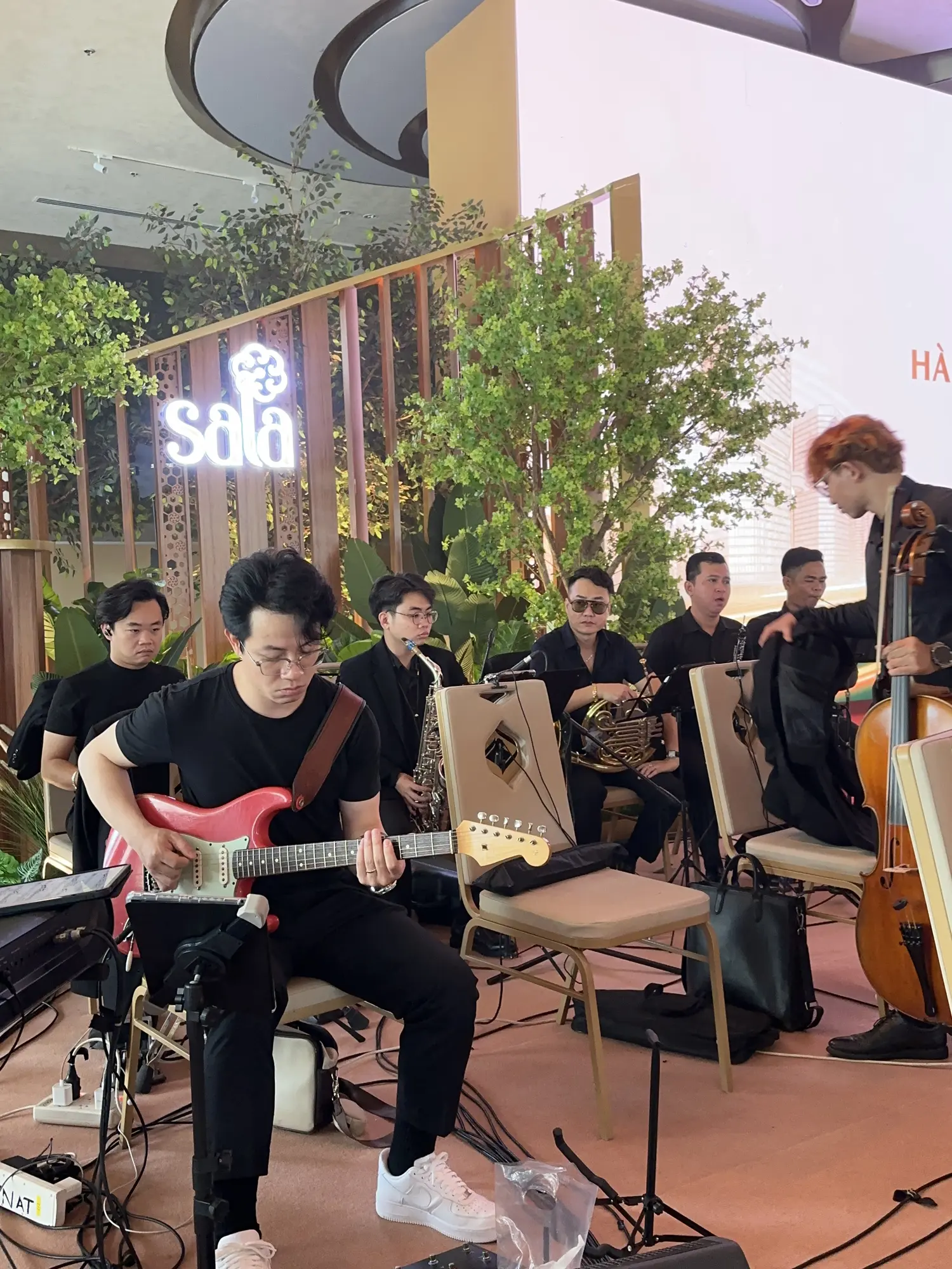 Symphonic Collection biểu diễn sự kiện
